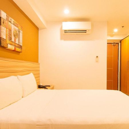 Guijo Suites Makati - Quarantine Hotel Makati City Bagian luar foto