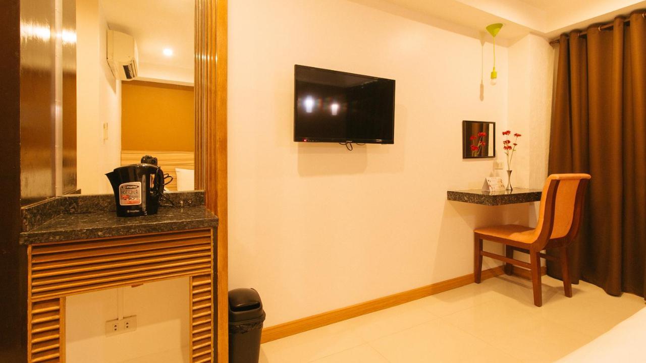 Guijo Suites Makati - Quarantine Hotel Makati City Bagian luar foto