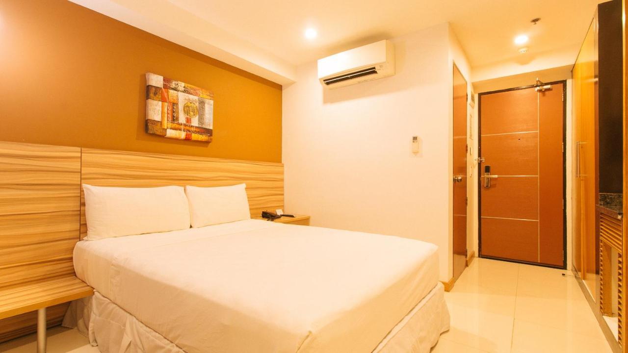 Guijo Suites Makati - Quarantine Hotel Makati City Bagian luar foto