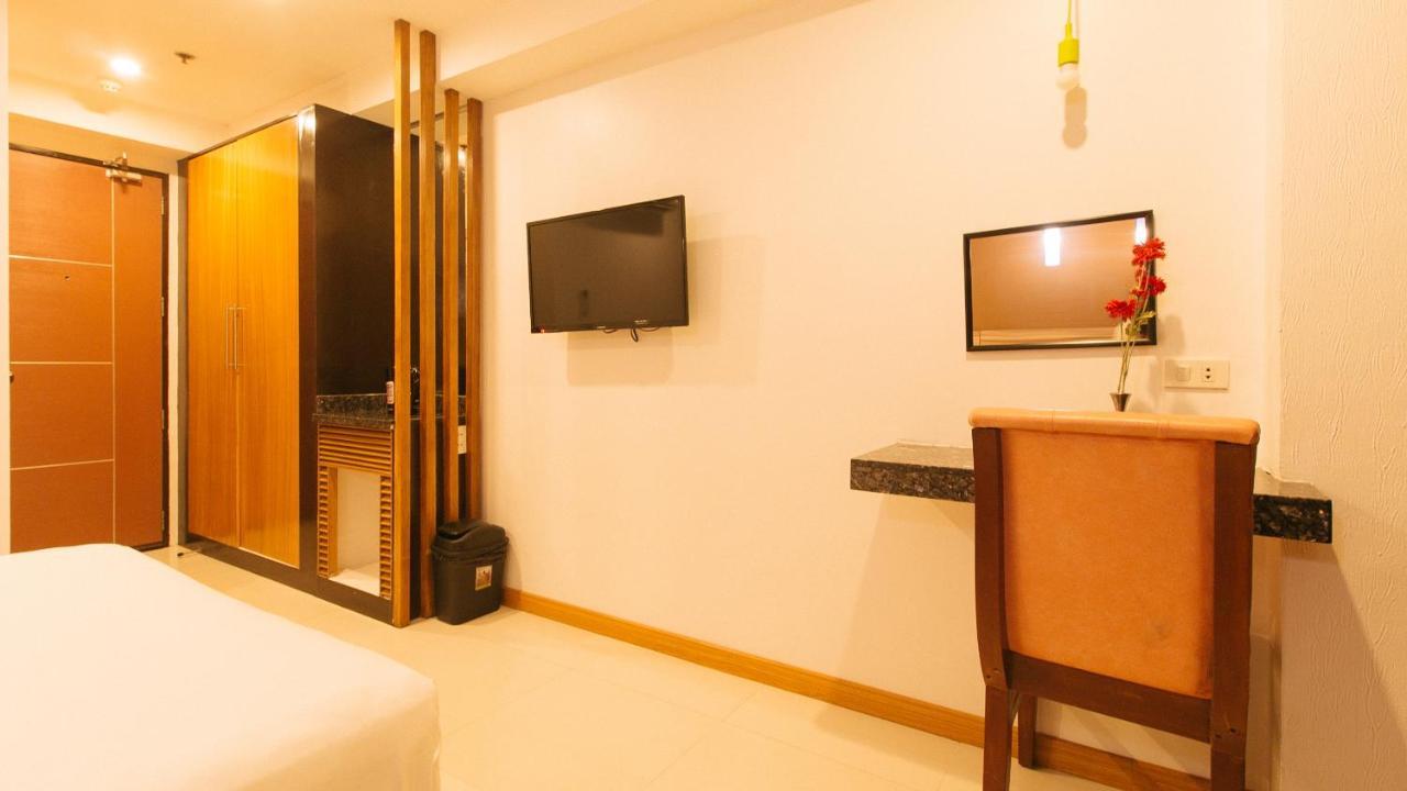 Guijo Suites Makati - Quarantine Hotel Makati City Bagian luar foto