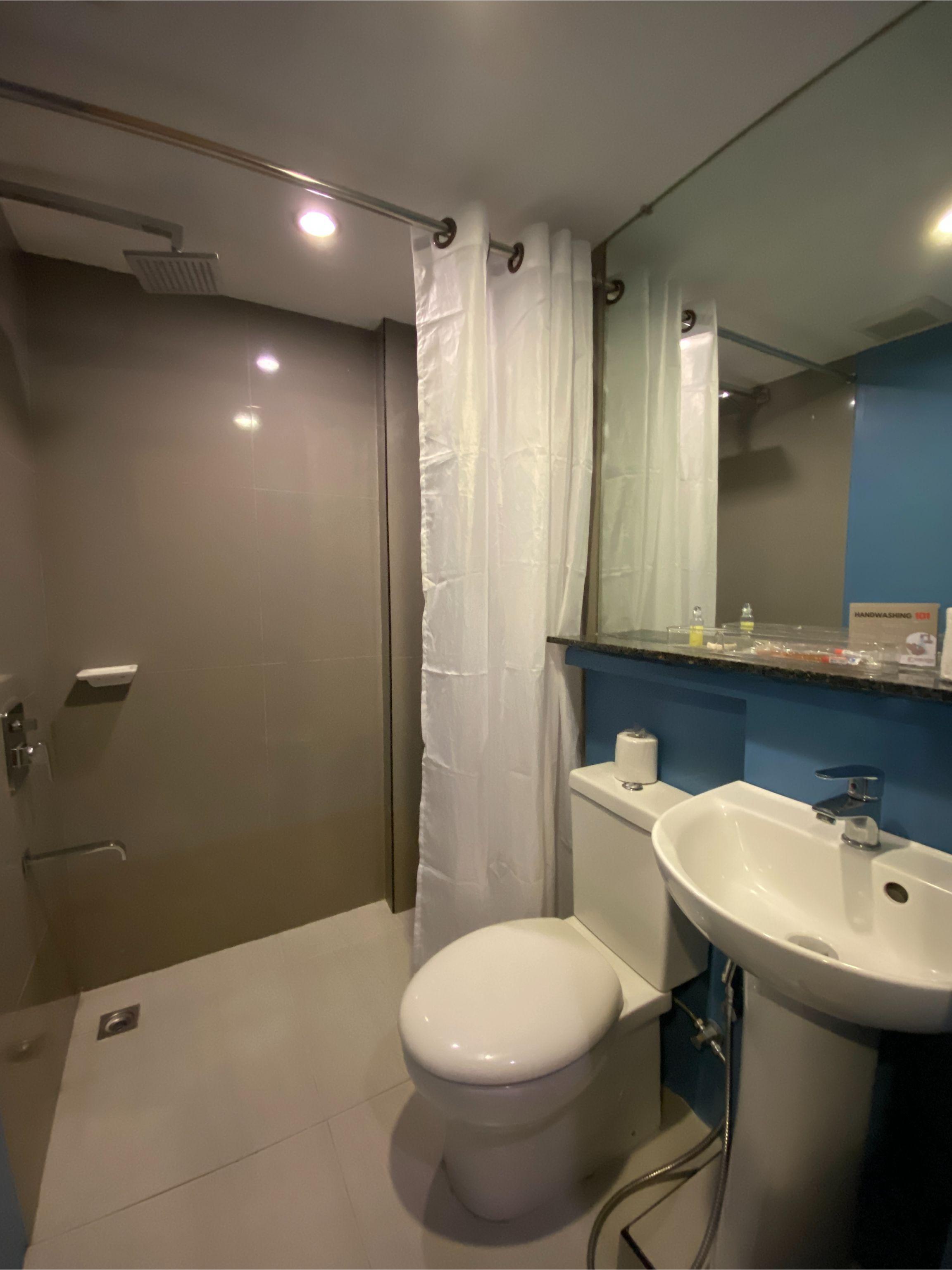 Guijo Suites Makati - Quarantine Hotel Makati City Bagian luar foto