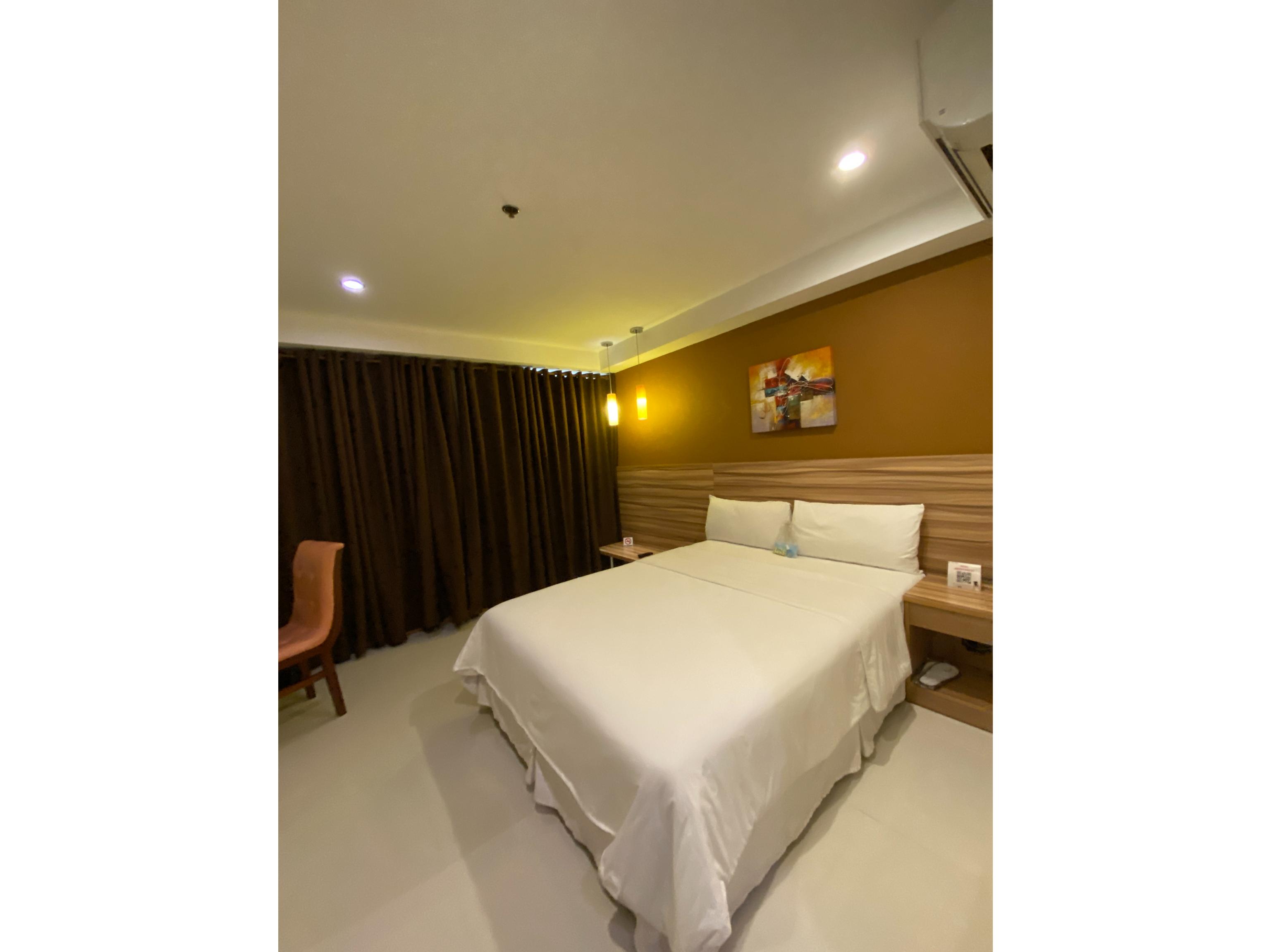 Guijo Suites Makati - Quarantine Hotel Makati City Bagian luar foto