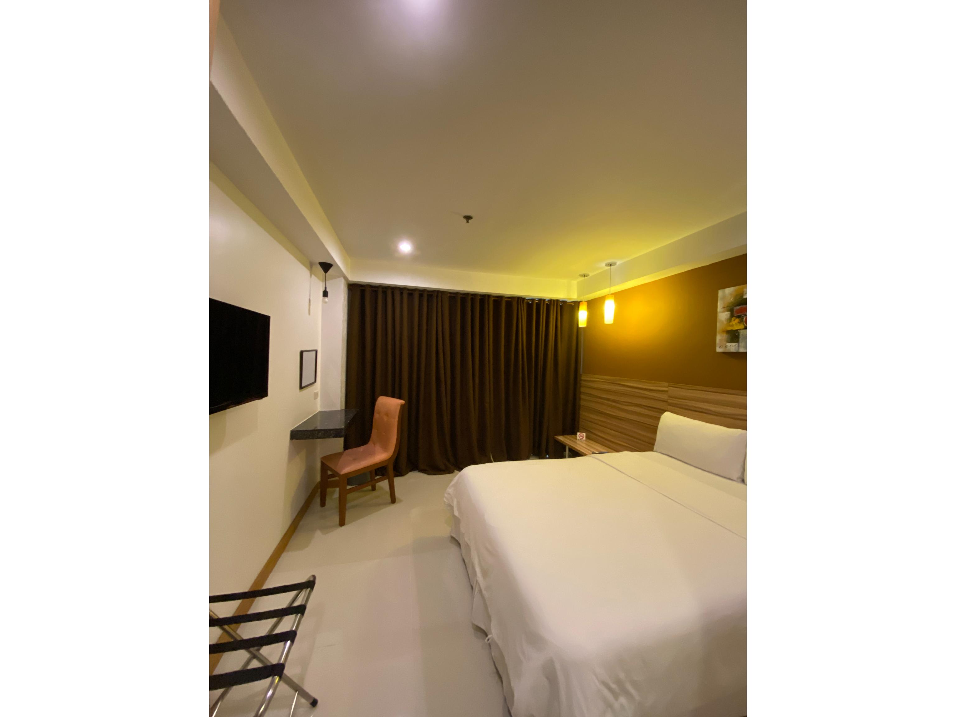 Guijo Suites Makati - Quarantine Hotel Makati City Bagian luar foto