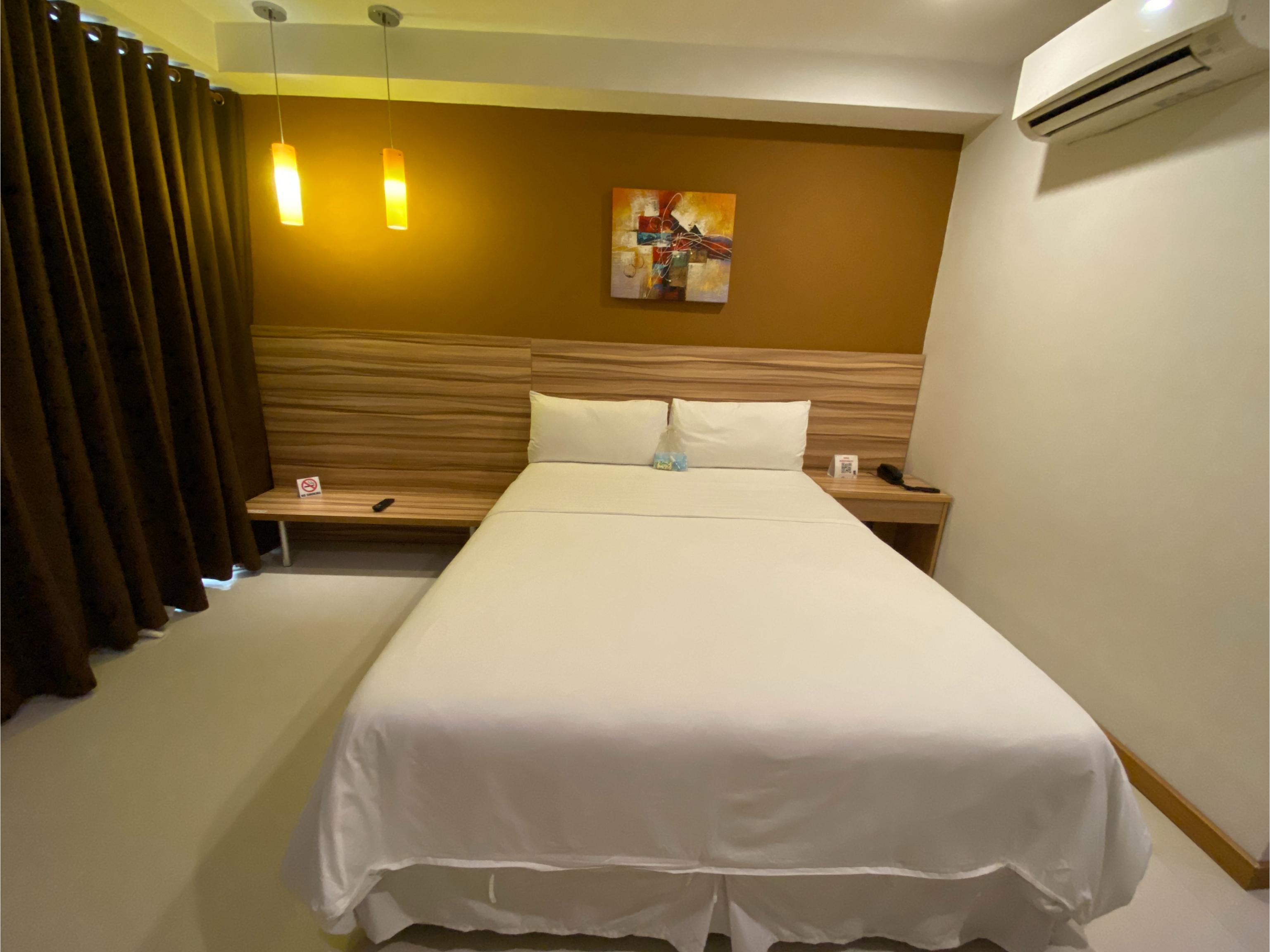 Guijo Suites Makati - Quarantine Hotel Makati City Bagian luar foto